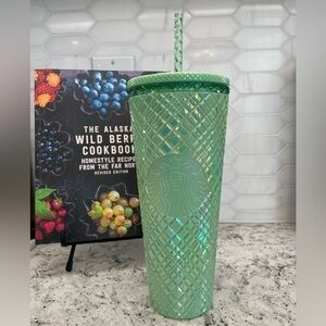 Starbucks Summer 2024 Iridescent Mint Jade Green
Jewel Venti Tumbler. NWT! Wow!